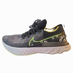 Nike React Infinity Daisy Mens Black Yellow Floral Sneakers Sz 11.5 Streetwear